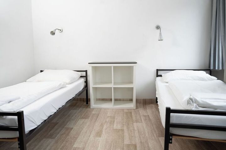 Room 25 of 52