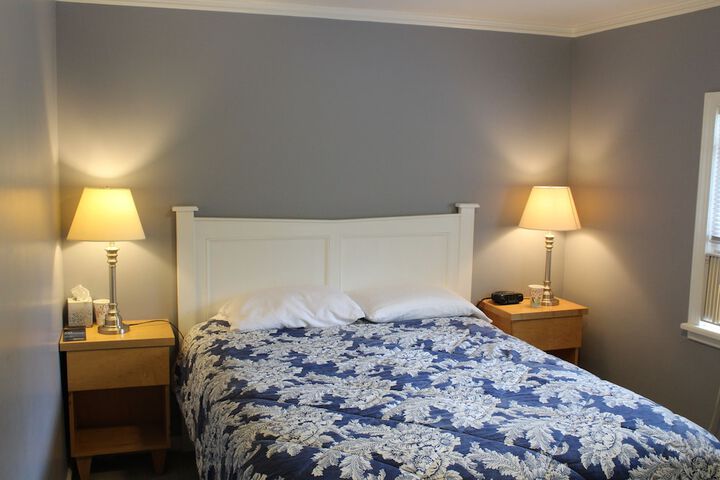 Room 13 of 110