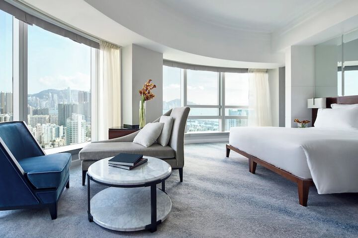 Room 46 of 135