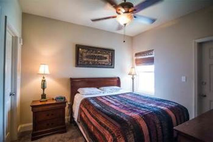 Room 40 of 130