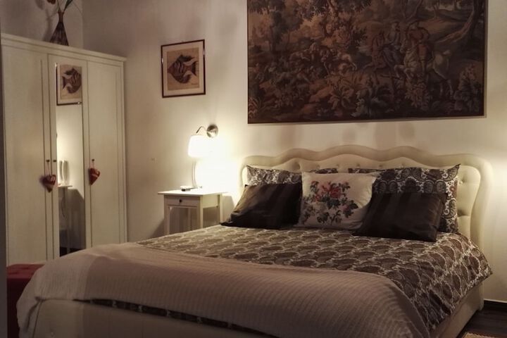 Room 4 of 46