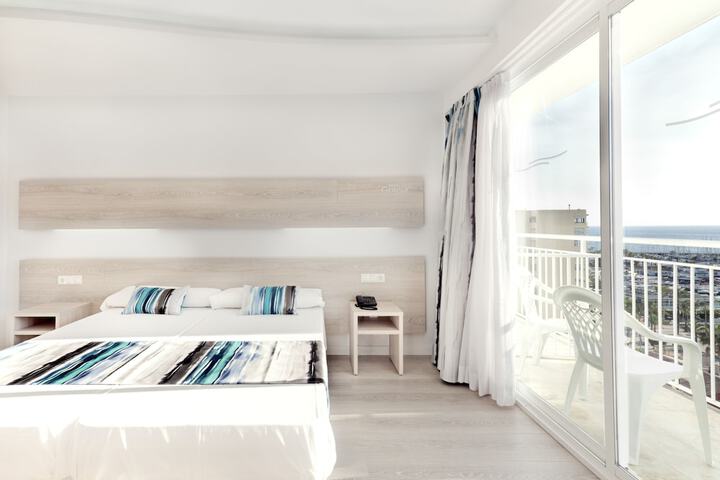 Room 5 of 35