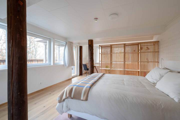 Room 10 of 41