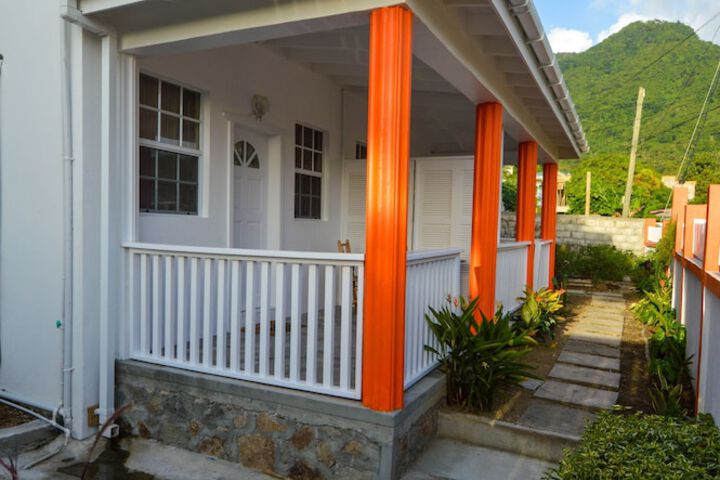 Hotel Exterior 43 of 55