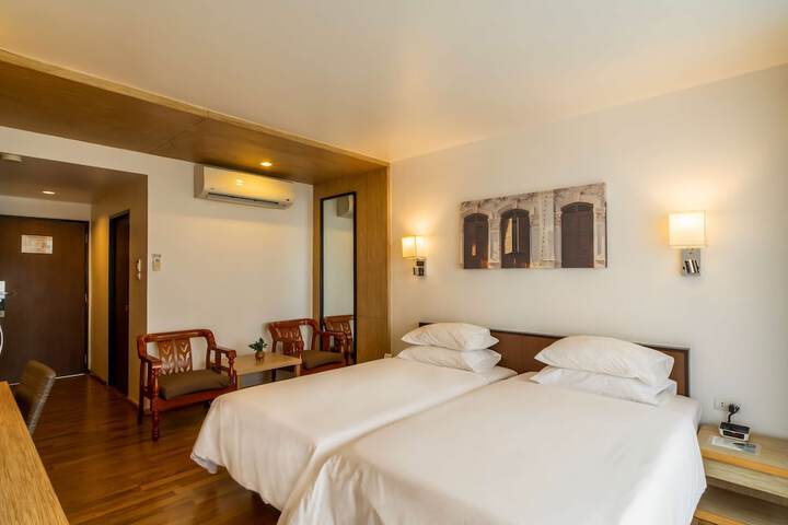 Room 38 of 118