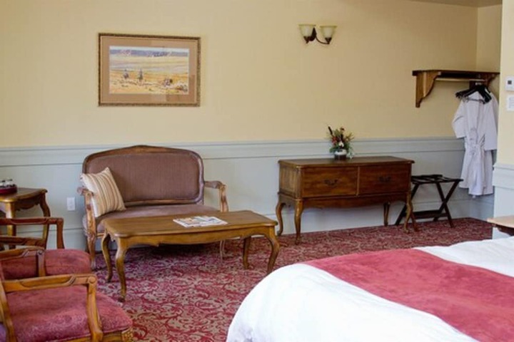 Room 16 of 42