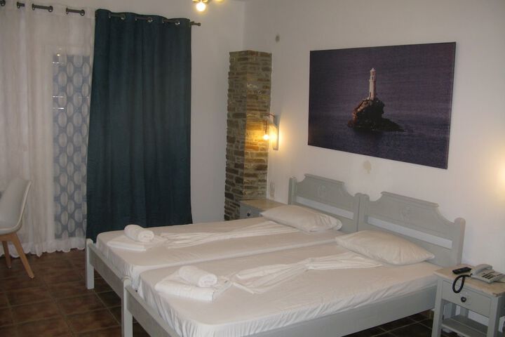 Room 8 of 22