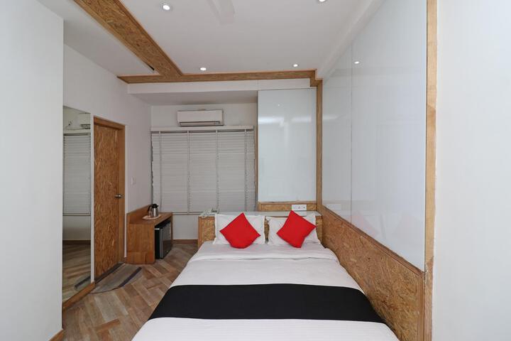 Capital O 7743 Hotel Hiland International