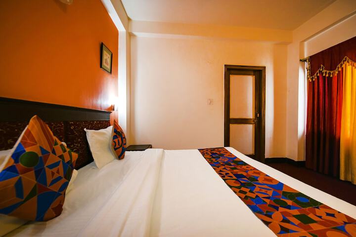 Room 19 of 28