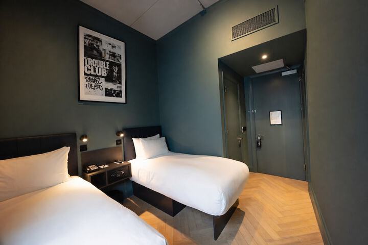 Room 55 of 112