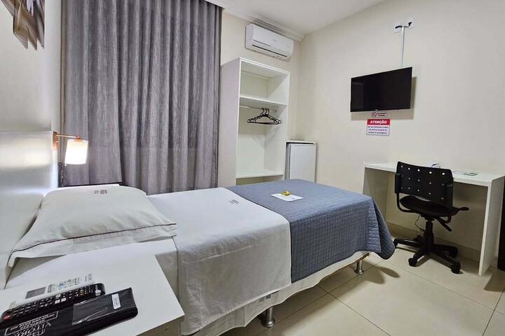 Room 16 of 62
