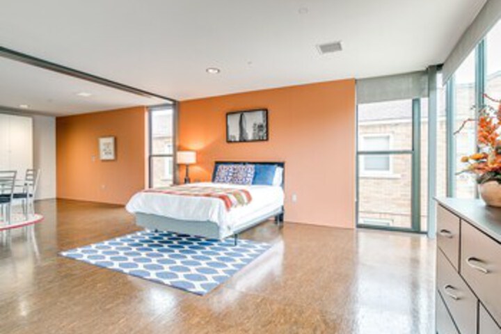 Room 21 of 26