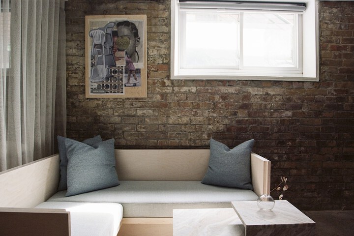 Room 42 of 63