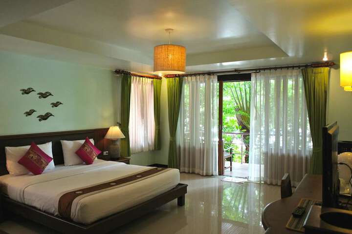 Room 4 of 86