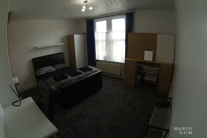 Room 10 of 11