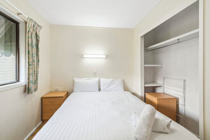 Room 15 of 185
