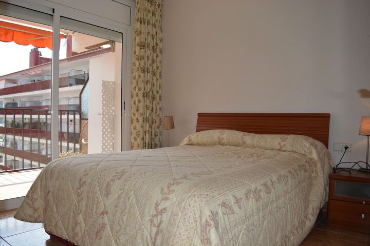 Room 5 of 28