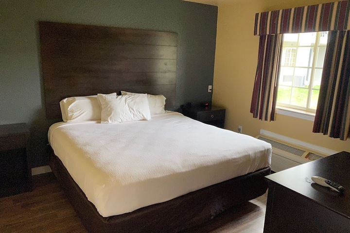 Room 6 of 23