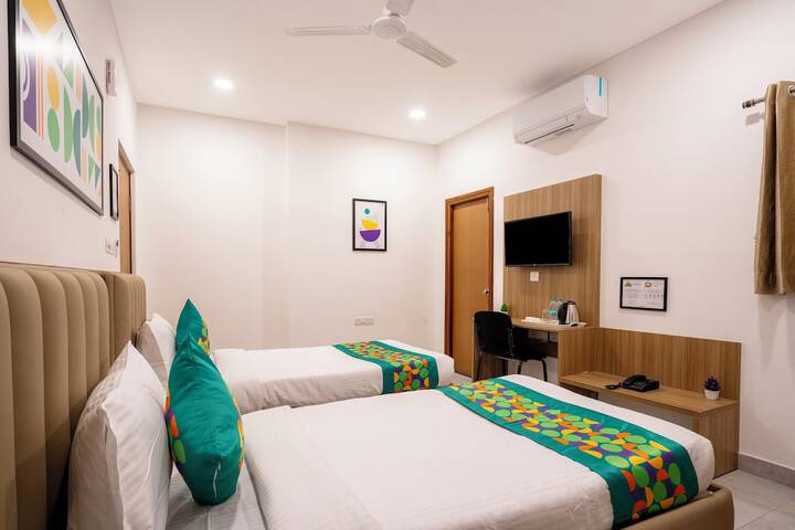 Room 27 of 42