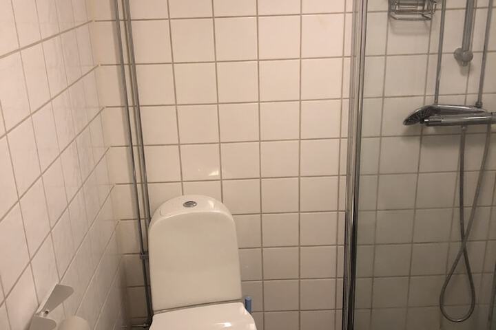 Room 32 of 63
