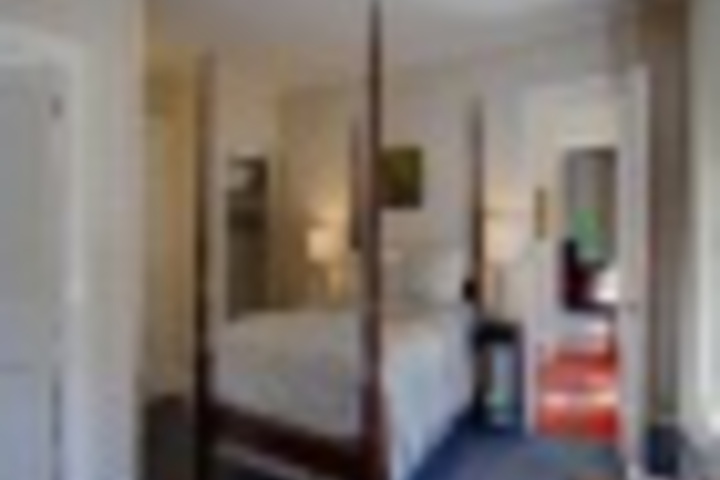 Room 63 of 408