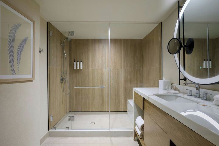 Room 25 of 100