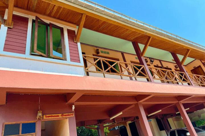 Panisa Guesthouse