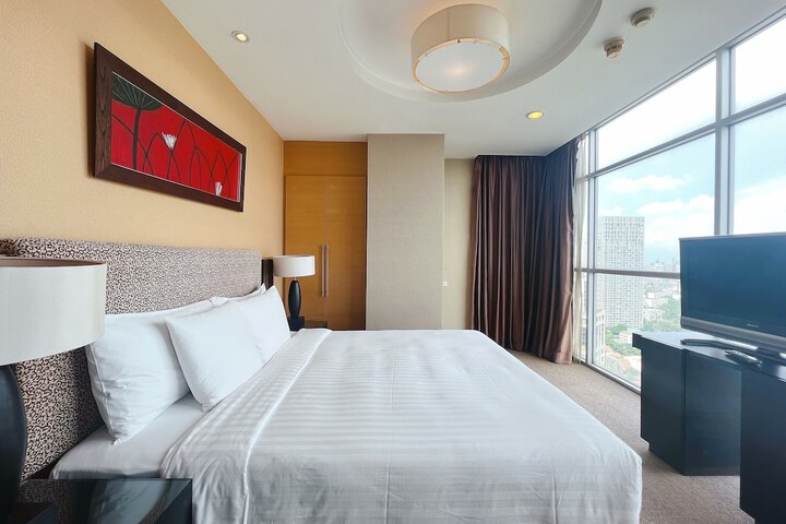 Room 7 of 78