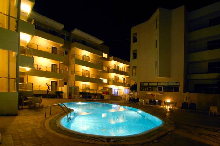 Hotel with Pool