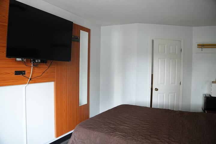 Room 13 of 54
