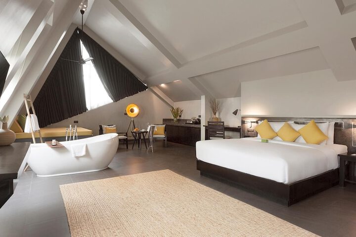 Room 70 of 219