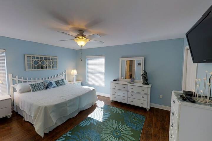 Room 6 of 21