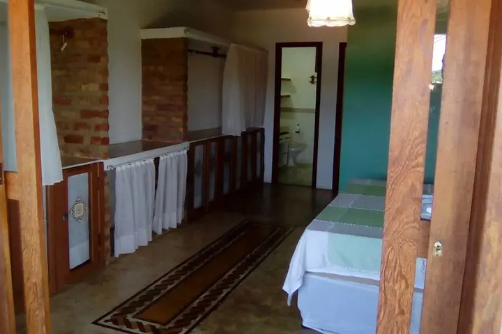 Room 4 of 14