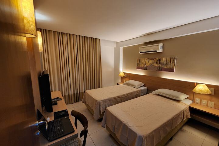 Room 5 of 15