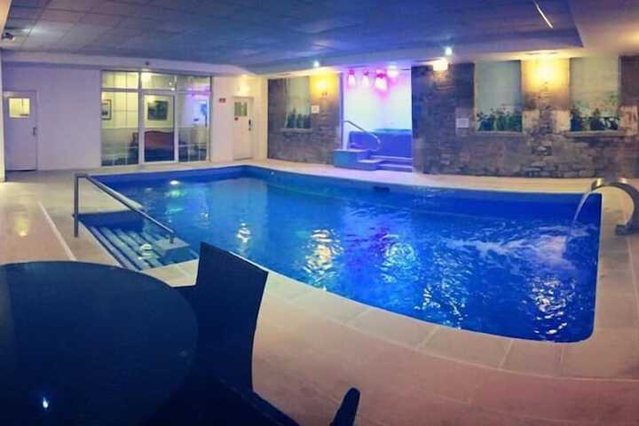Pool 9 of 37