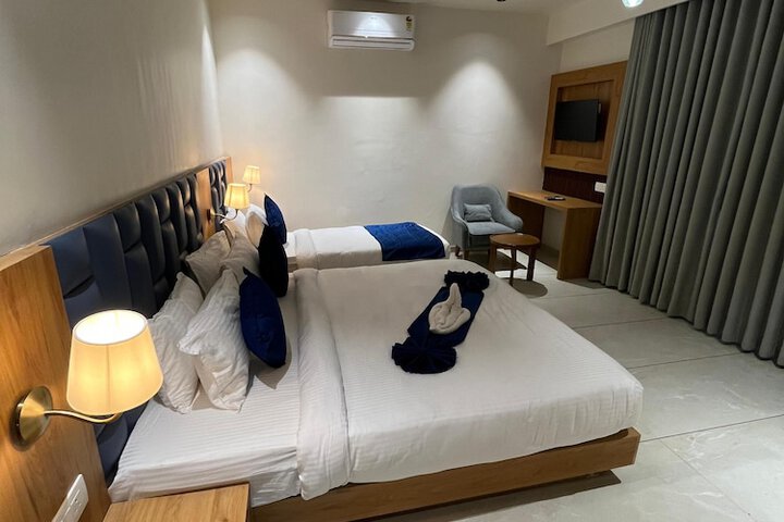 Room 8 of 21