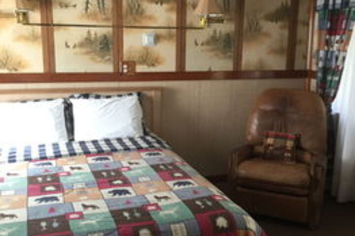 Room 11 of 35