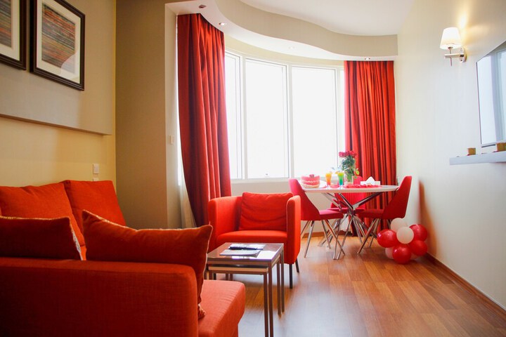 Room 12 of 85
