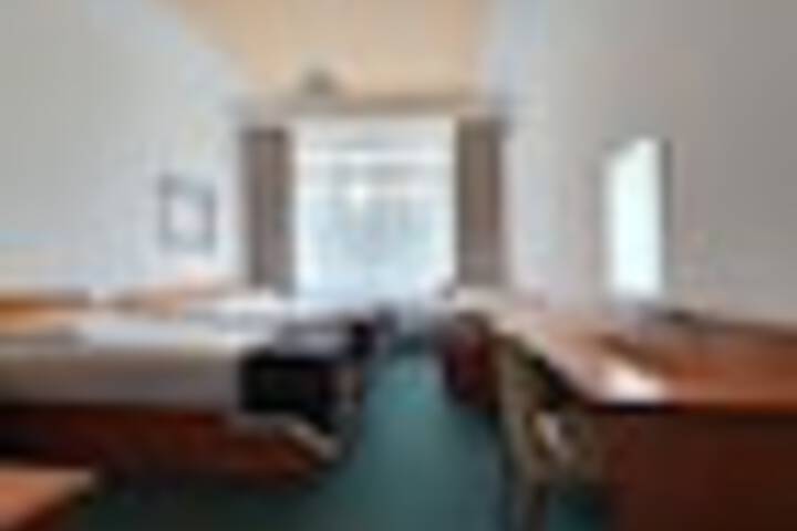Room 110 of 324