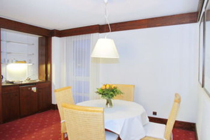 Room 40 of 72