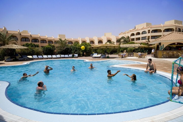 Pool 39 of 120