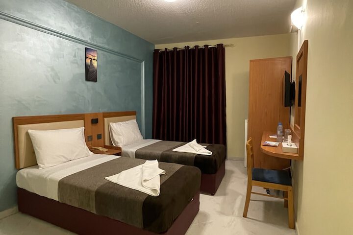 Room 41 of 103