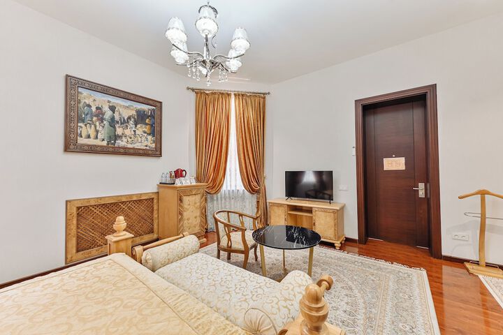 Room 16 of 67