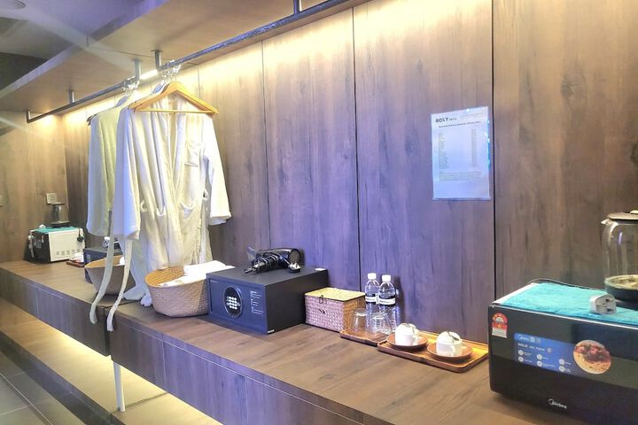 Room 44 of 55