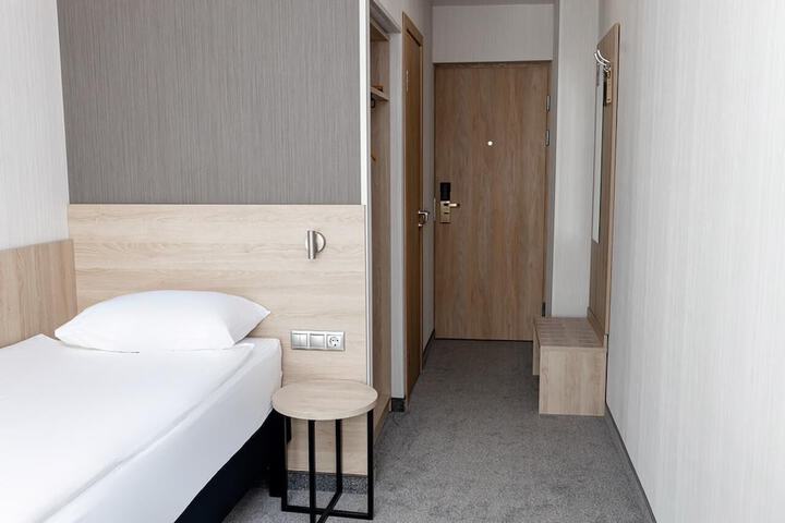 Room 19 of 46