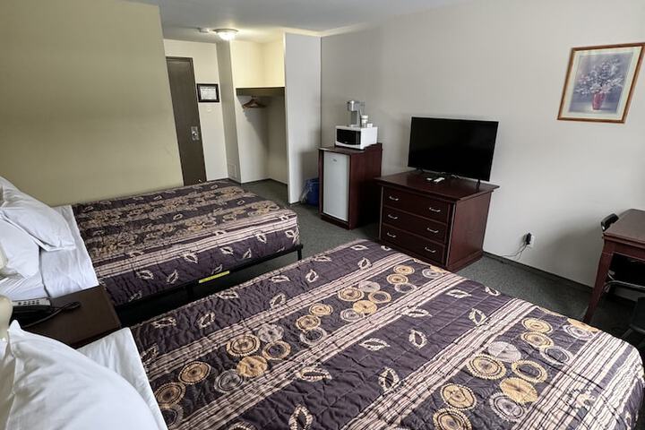 Room 4 of 11