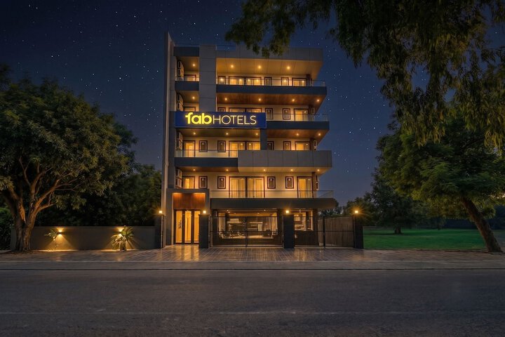 Fabhotel Durga Luxury Studio