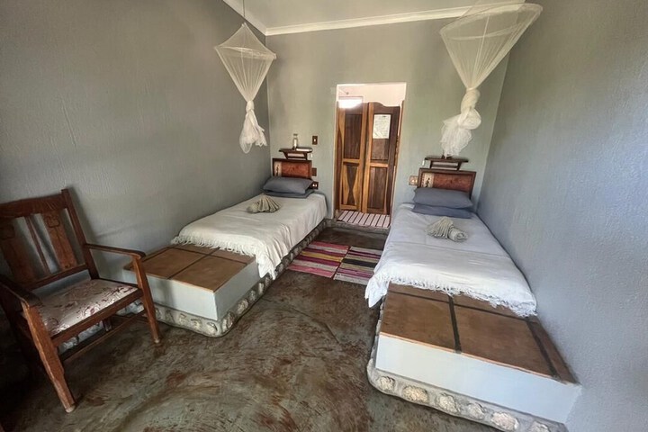 Room 8 of 44