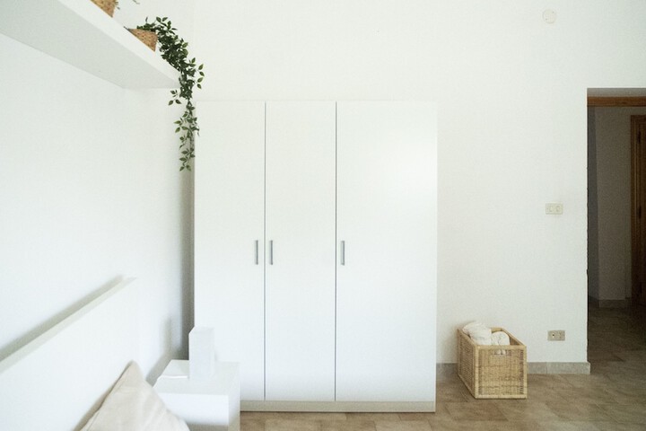 Room 10 of 76