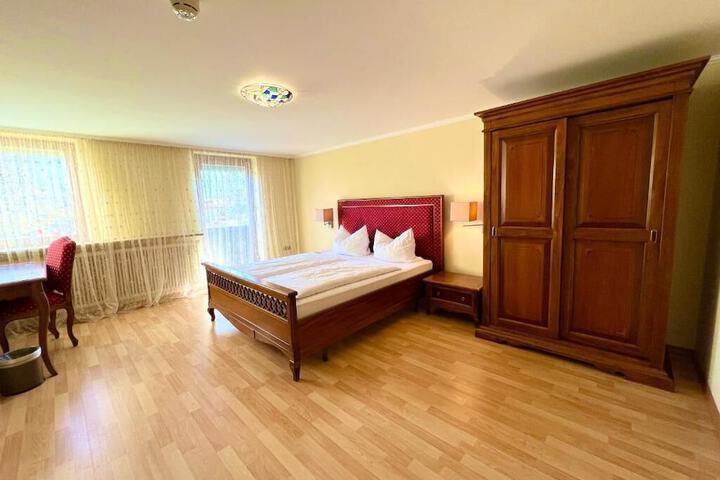 Room 14 of 92